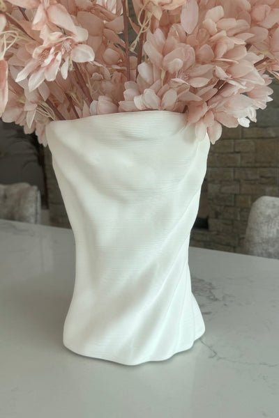 Fluted wave 3d ceramic vase