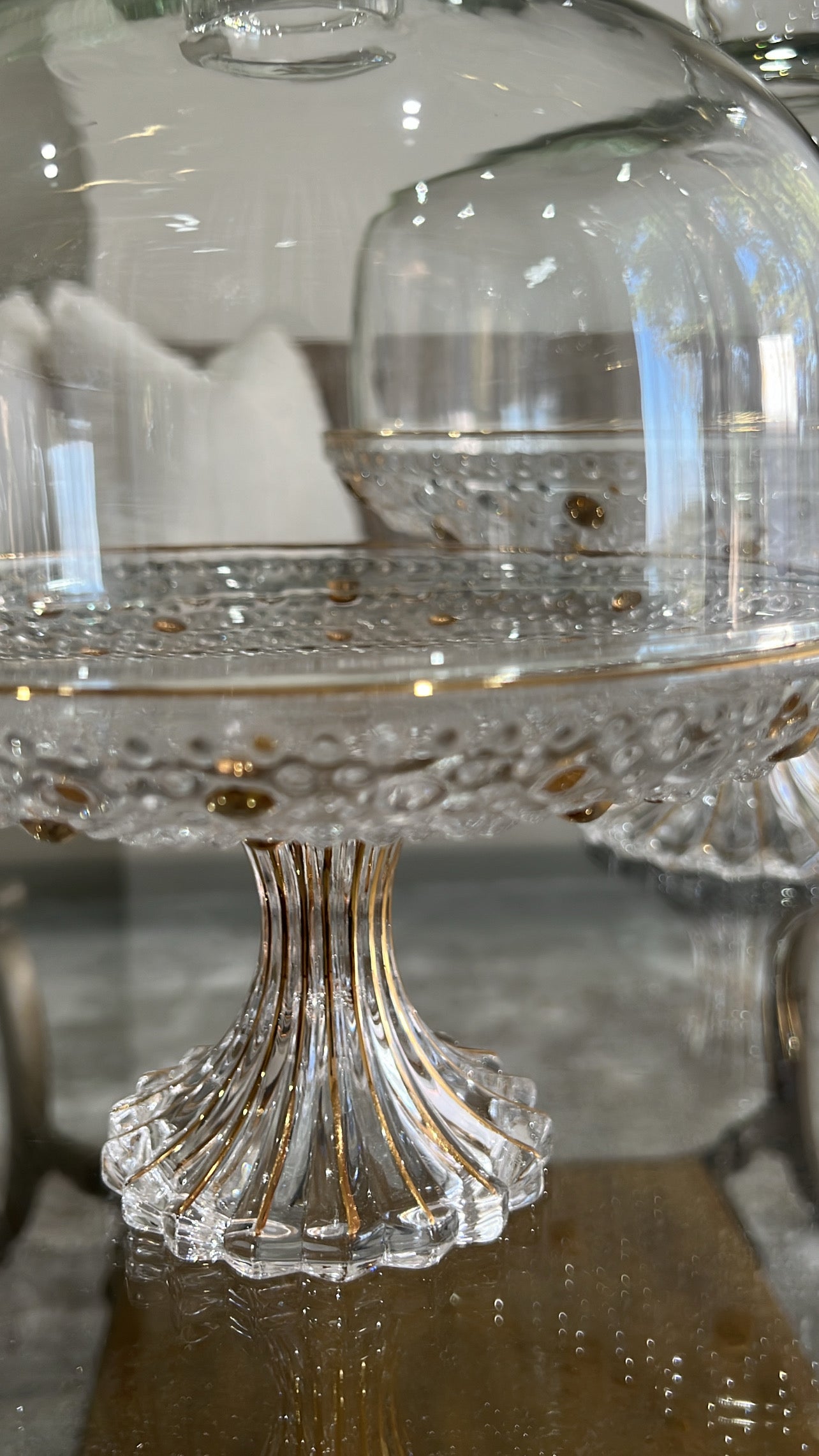 Alamir serving cake + dome - Luscious Homewares
