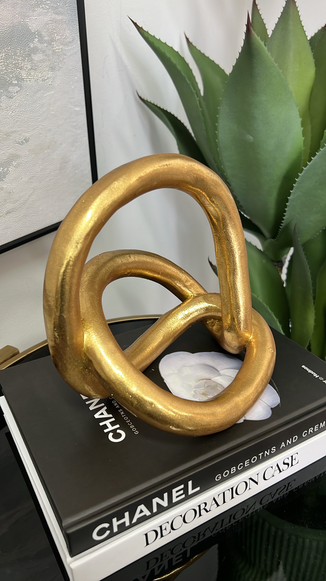 Gold large knot - Luscious Homewares