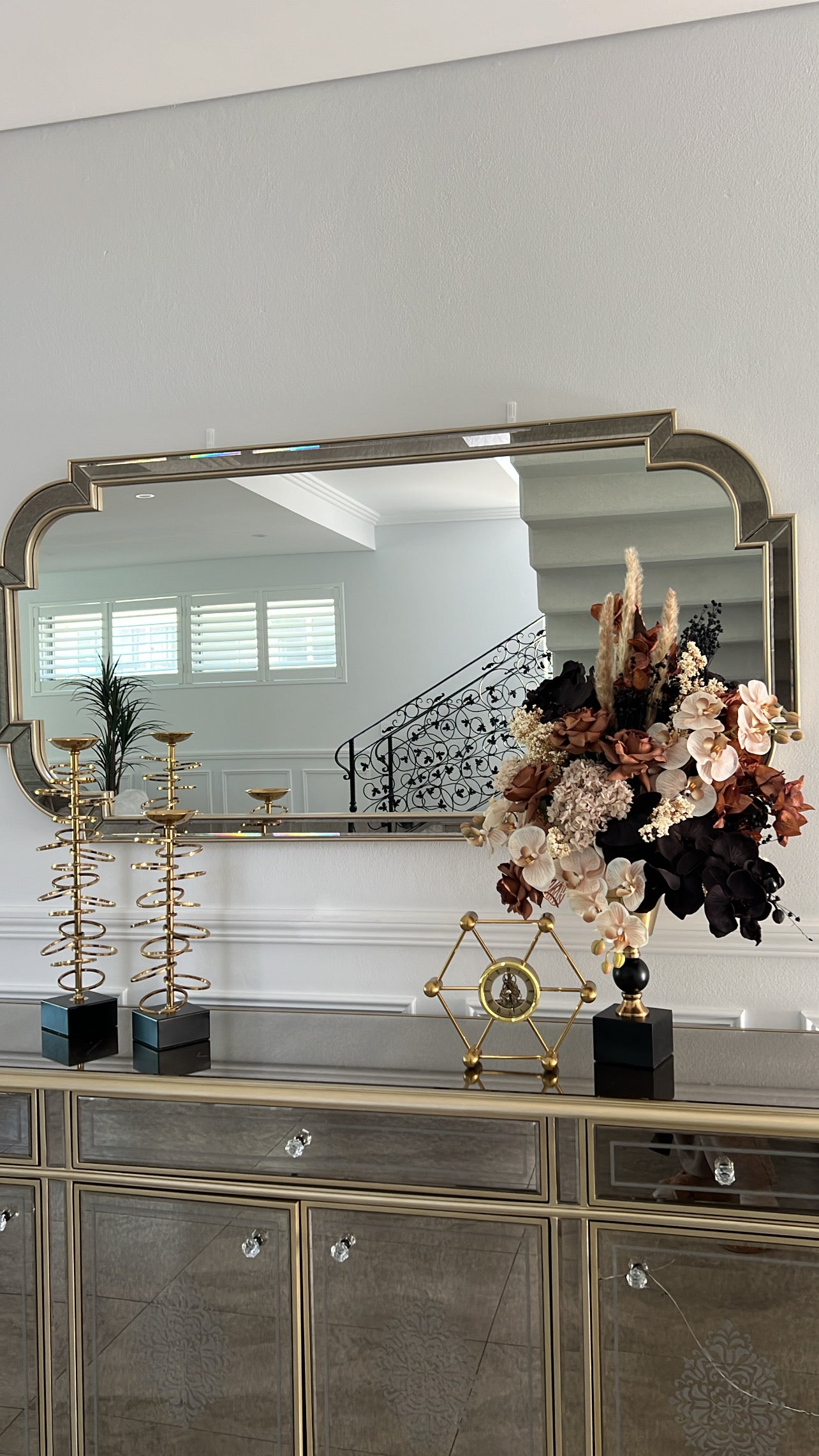 Lana 🤎 Floral Arrangement - Luscious Homewares