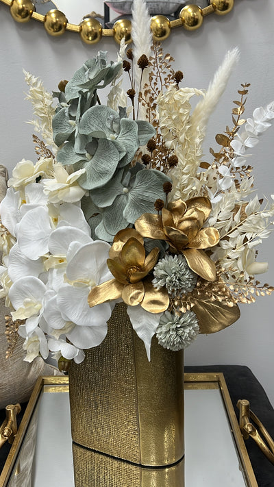 Kasey floral arrangement - Luscious Homewares
