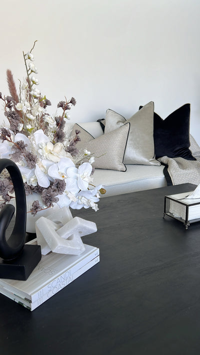 Royal luxe powder cushion - Luscious Homewares