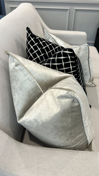 De-luxe powder velvet cushion - Luscious Homewares
