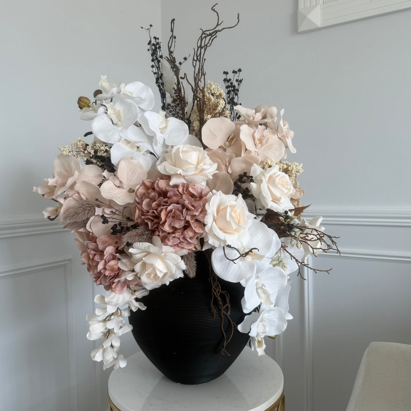 Deliah blooms flower Arrangement
