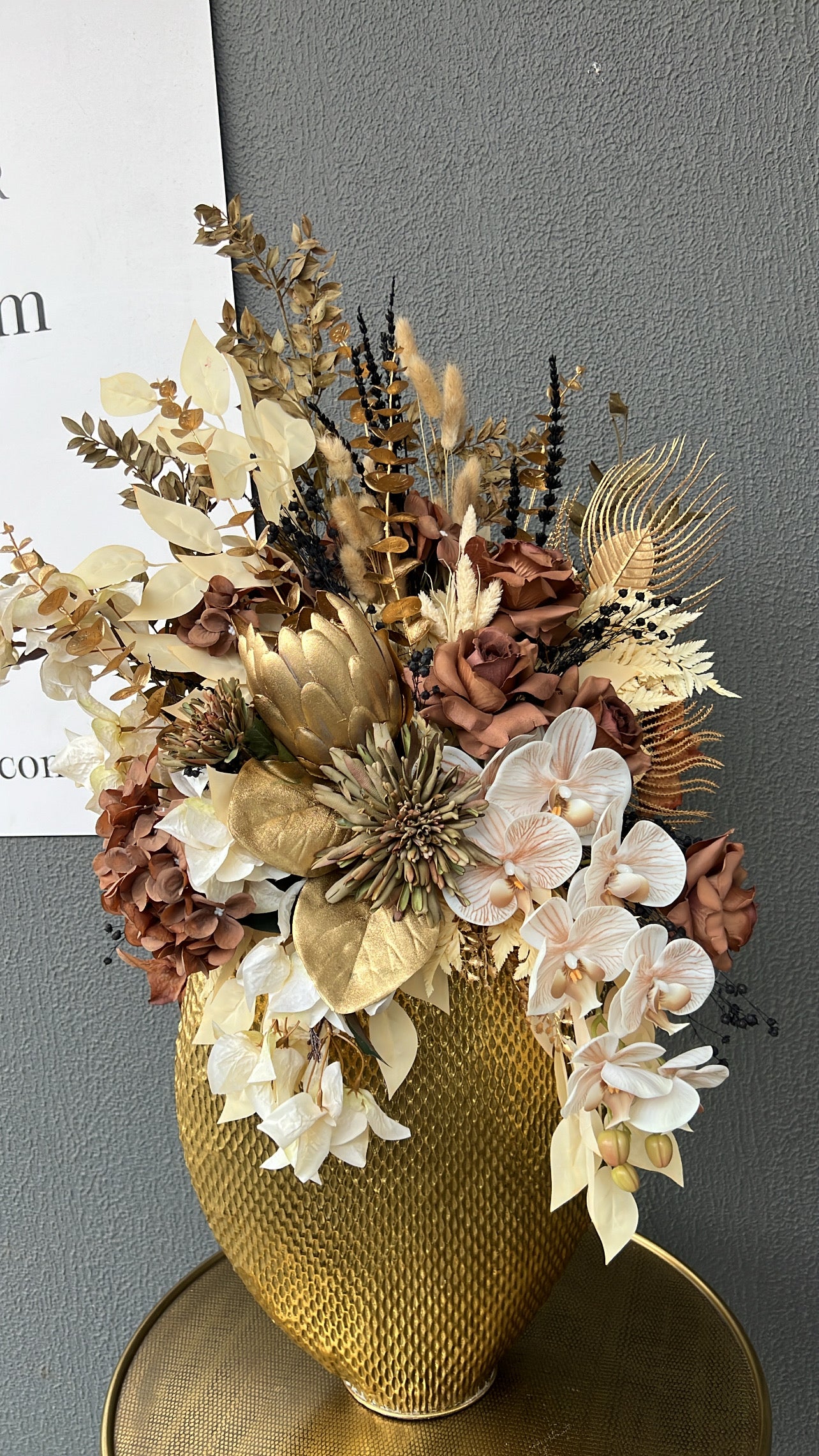 Lamya floral arrangement - Luscious Homewares