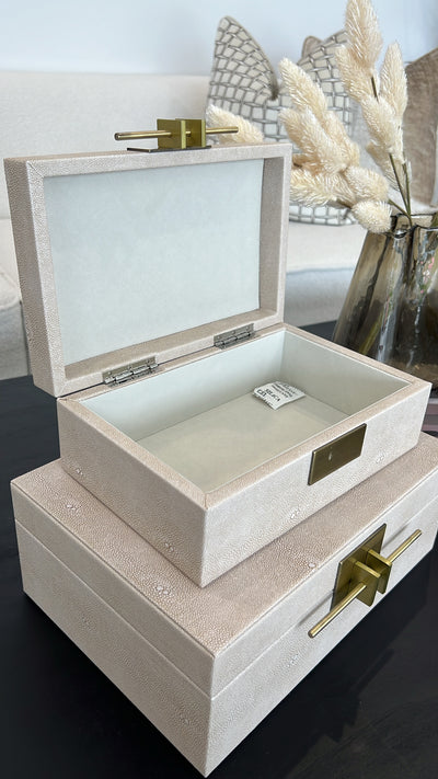 Infinity decorative box - Luscious Homewares