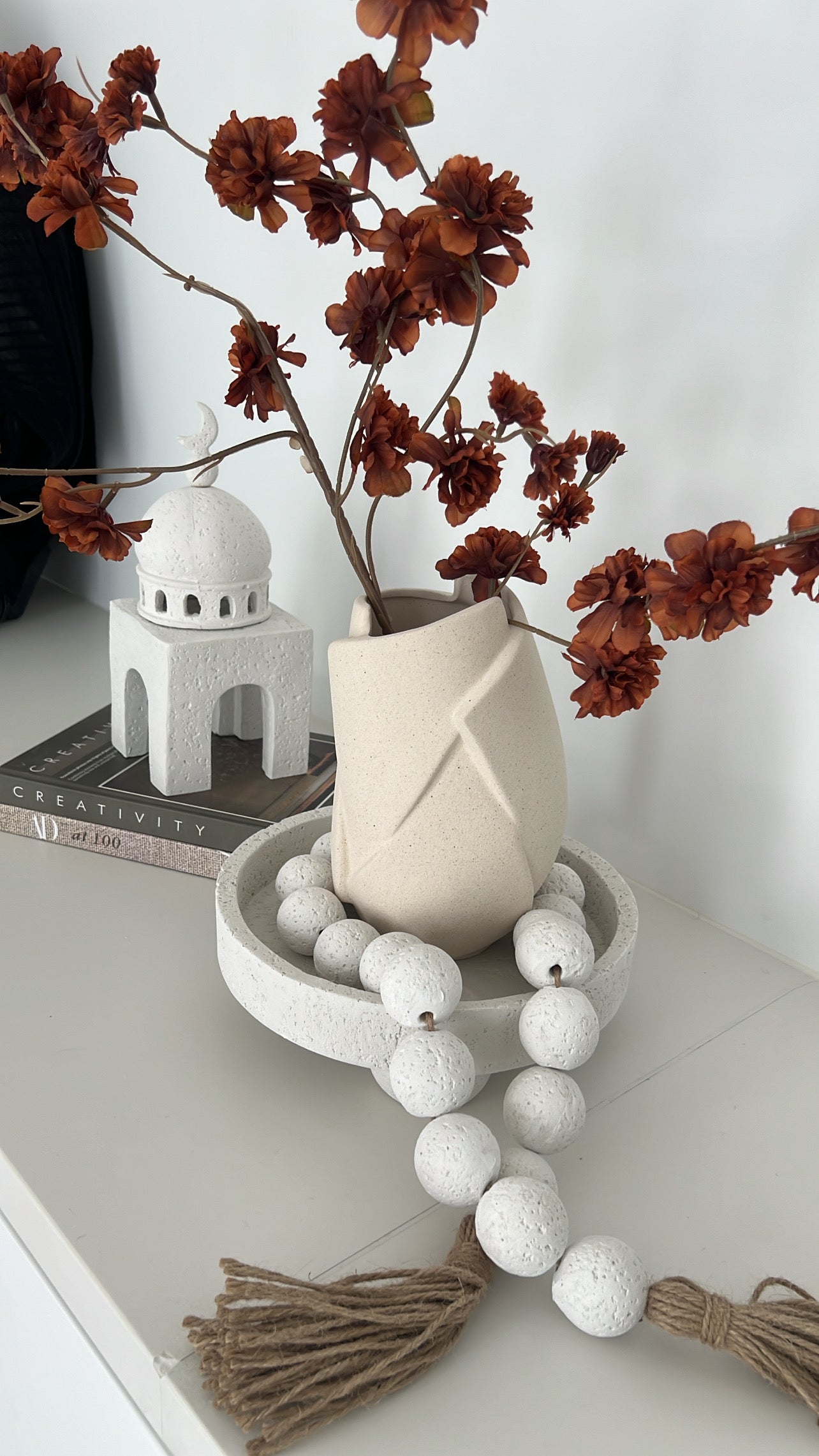 Stone round tray - Luscious Homewares