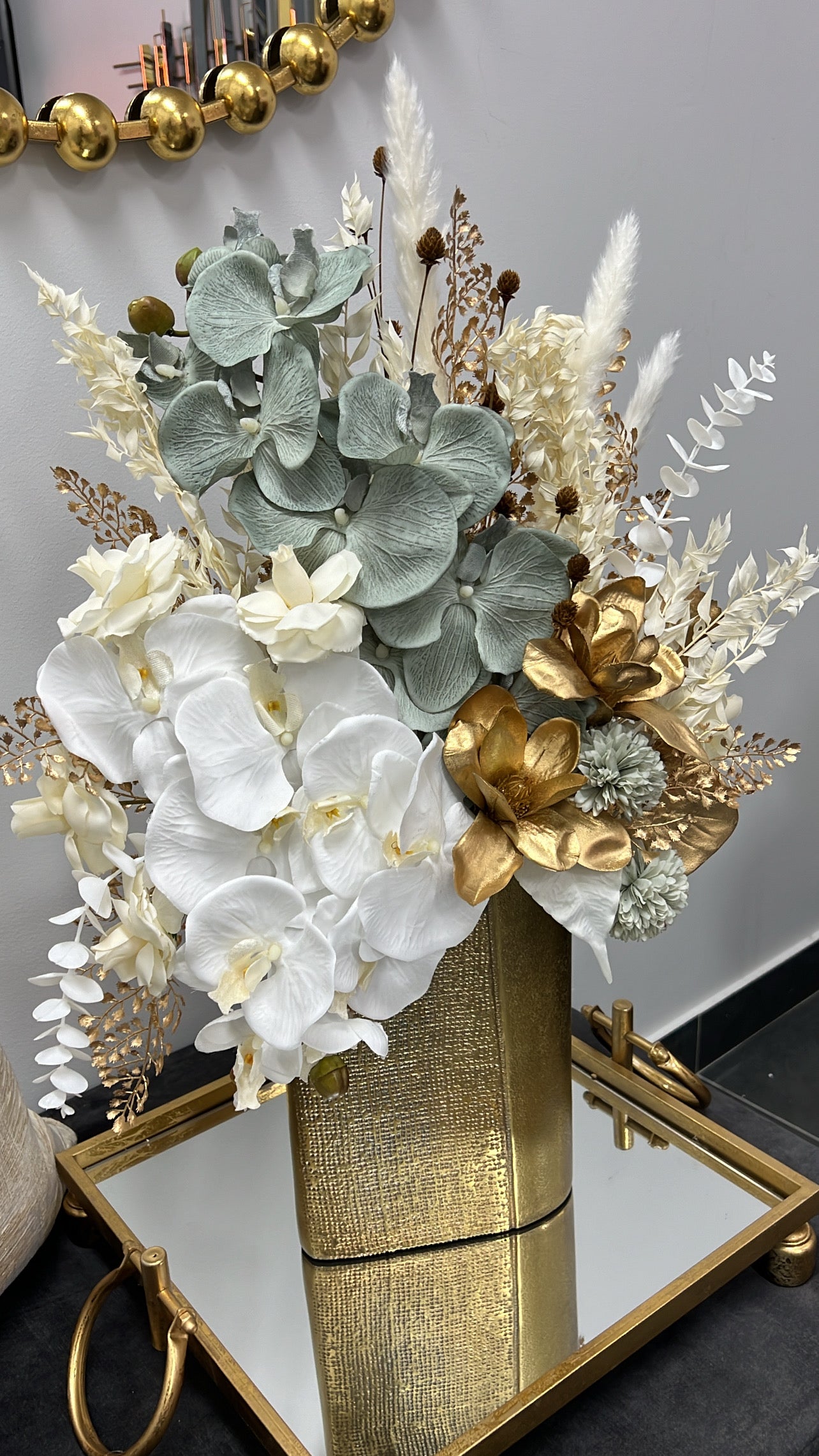 Kasey floral arrangement - Luscious Homewares