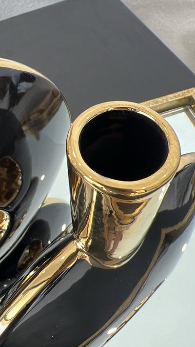 Black and gold vase - Luscious Homewares