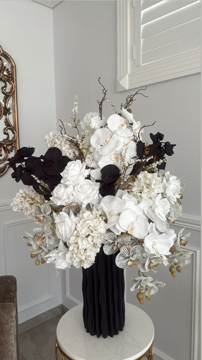 Glorious blooms flower Arrangement - Luscious Homewares