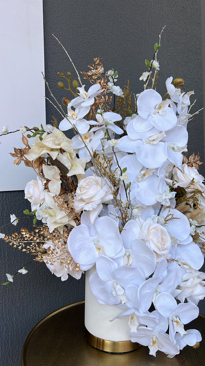 White spirit floral arrangement - Luscious Homewares