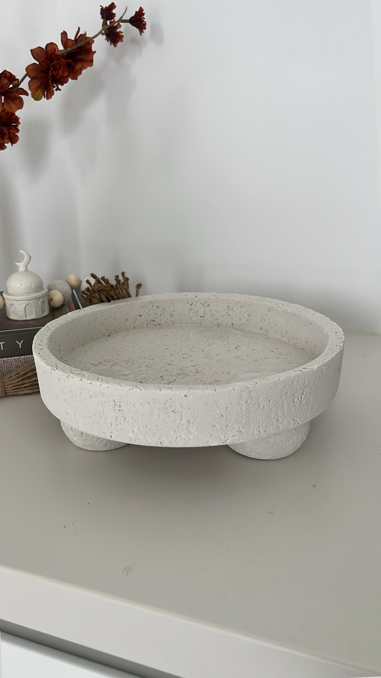 Stone round tray - Luscious Homewares