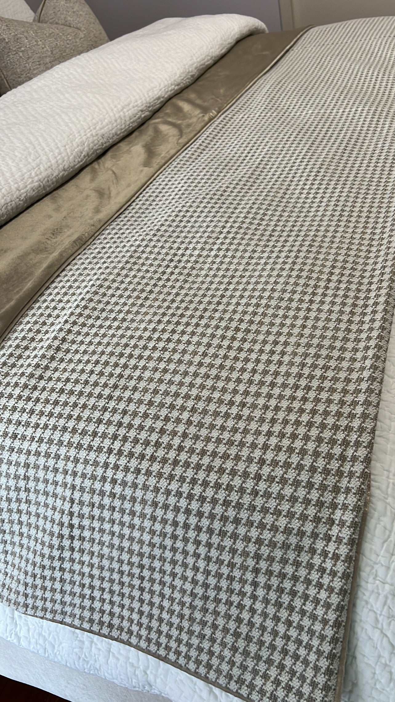 Laurent nude throw 140x220cm - Luscious Homewares