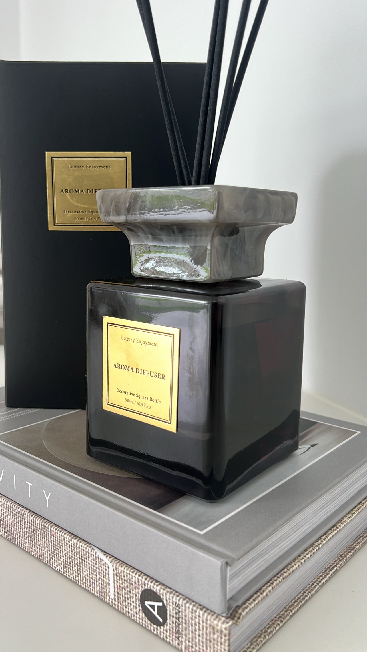 Luxury marble glass diffuser white Musk  500ml - Luscious Homewares