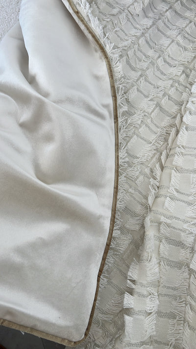 Dante ivory throw 140x220cm - Luscious Homewares