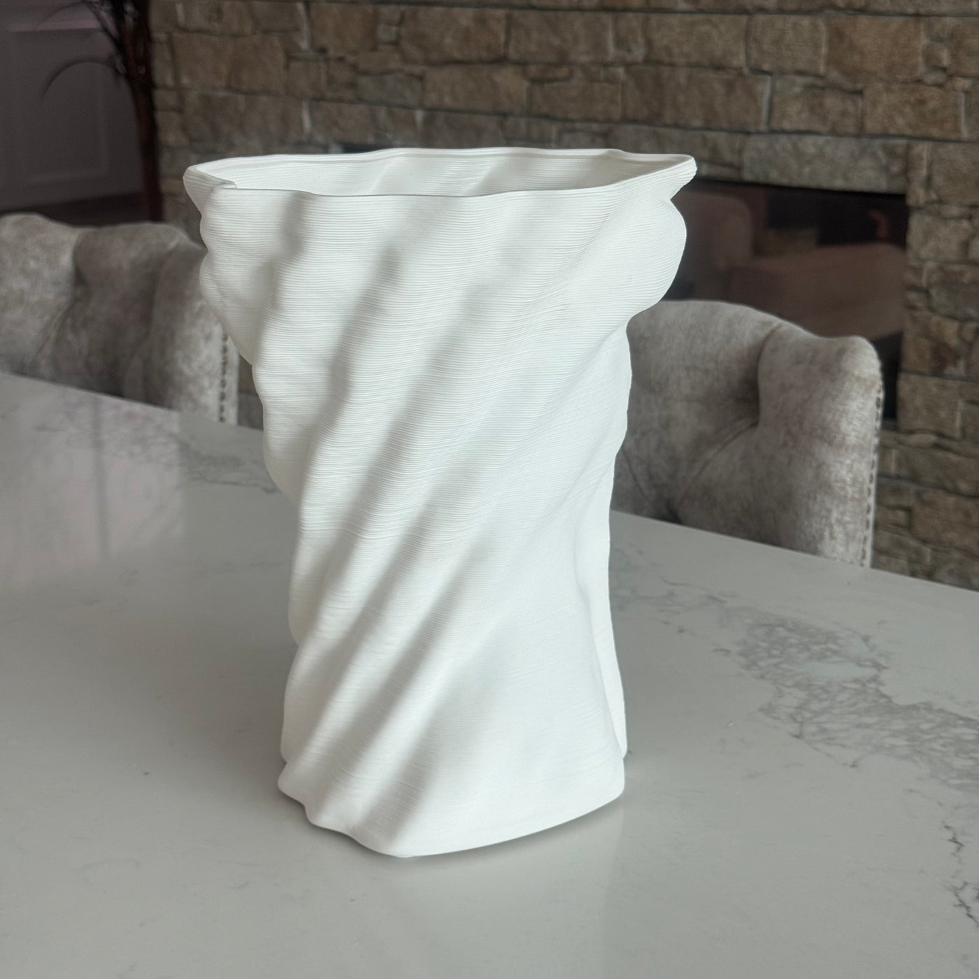 Fluted wave 3d ceramic vase