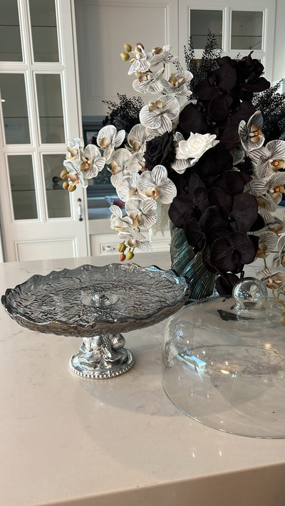Yissra silver serving cake + dome - Luscious Homewares