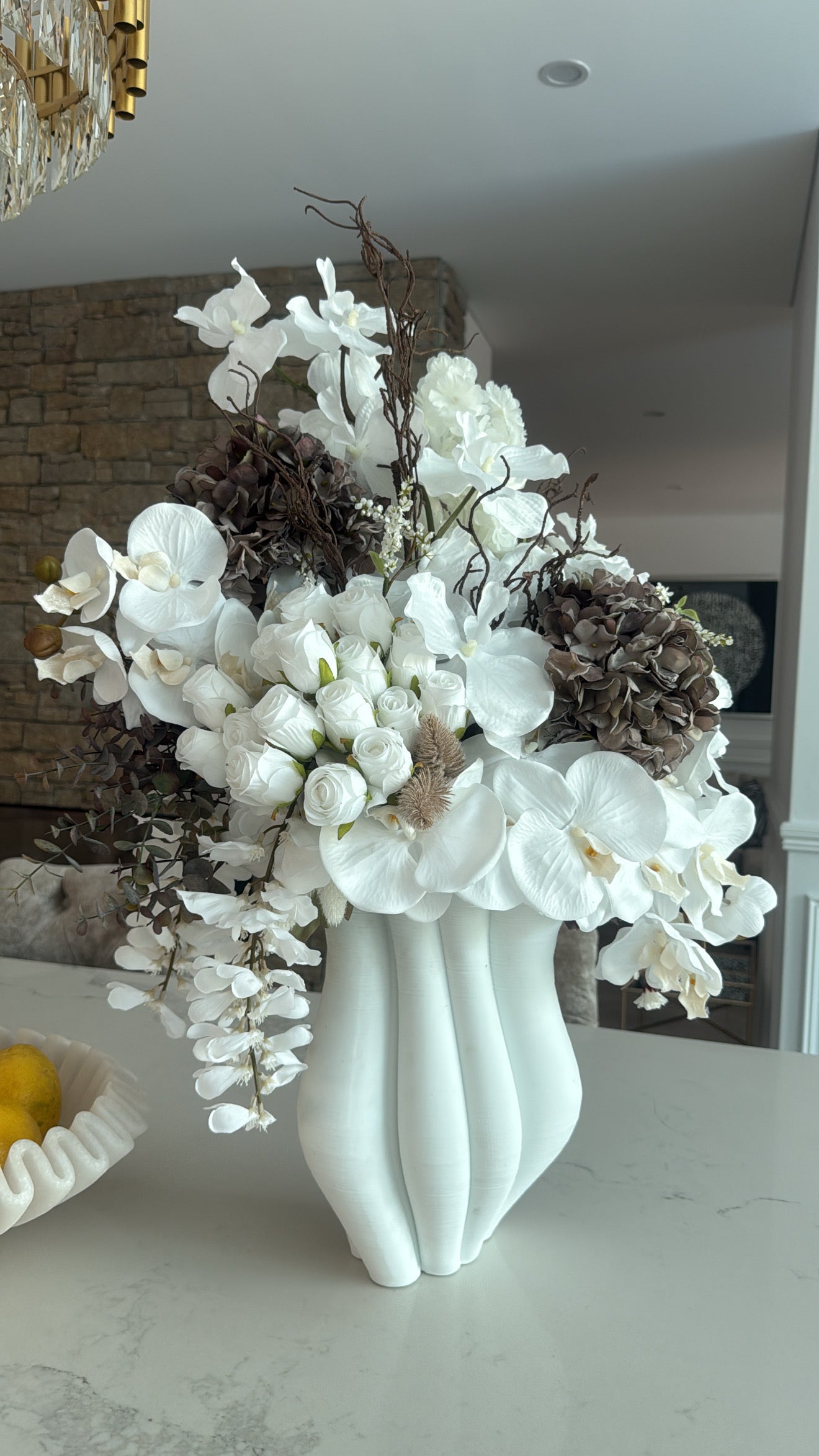 Dove blooms flower Arrangement - Luscious Homewares