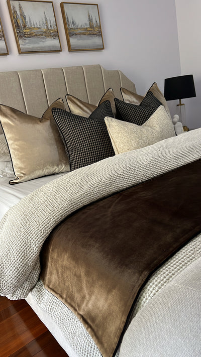 Royal luxe bronze throw 140x220cm - Luscious Homewares