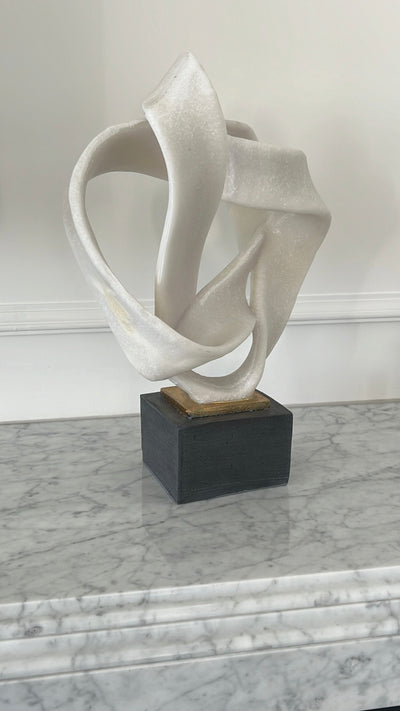 Intertwine resin Quartz sculpture stand - Luscious Homewares