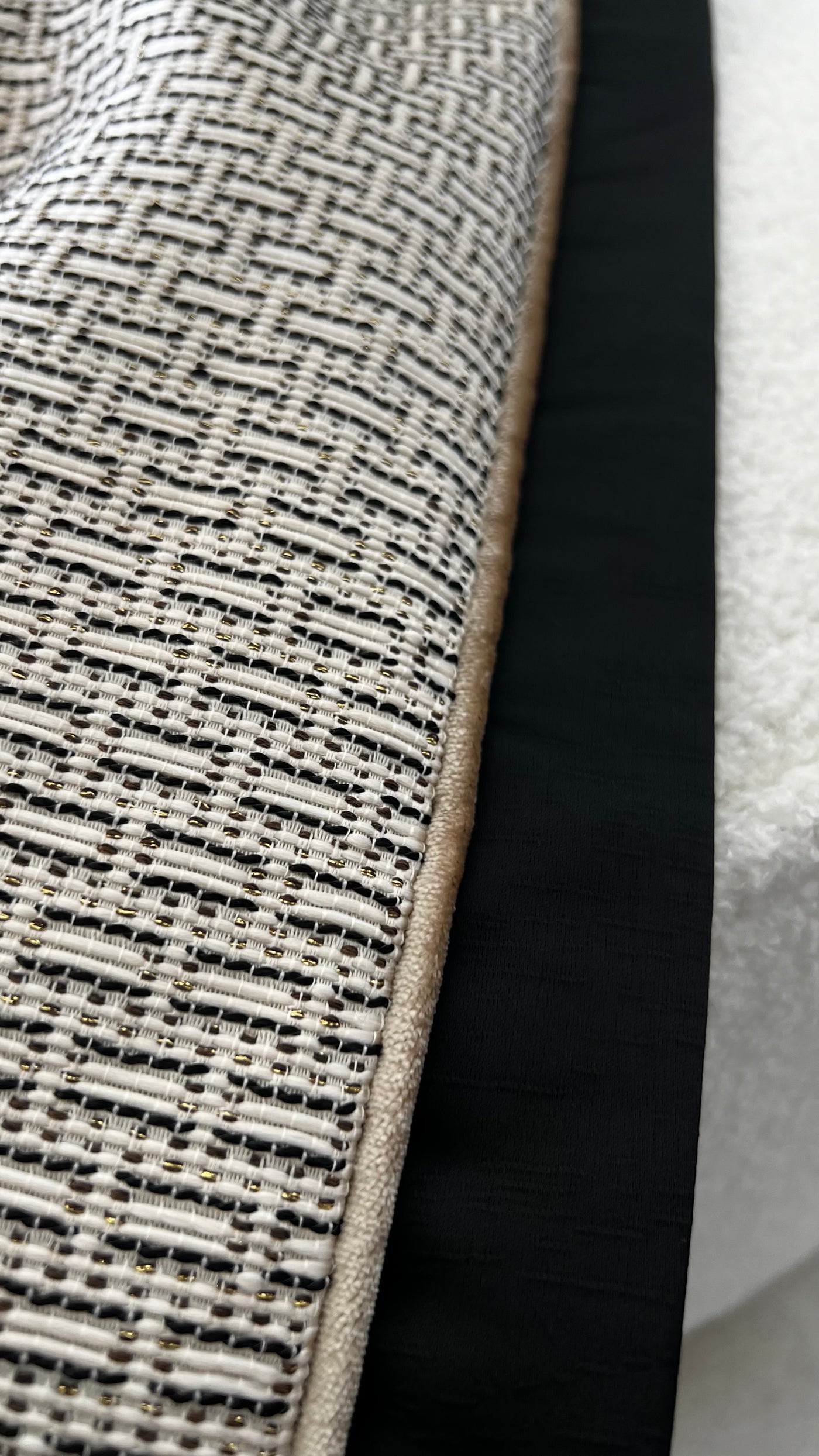 Zell black luxury throw 140x220cm - Luscious Homewares
