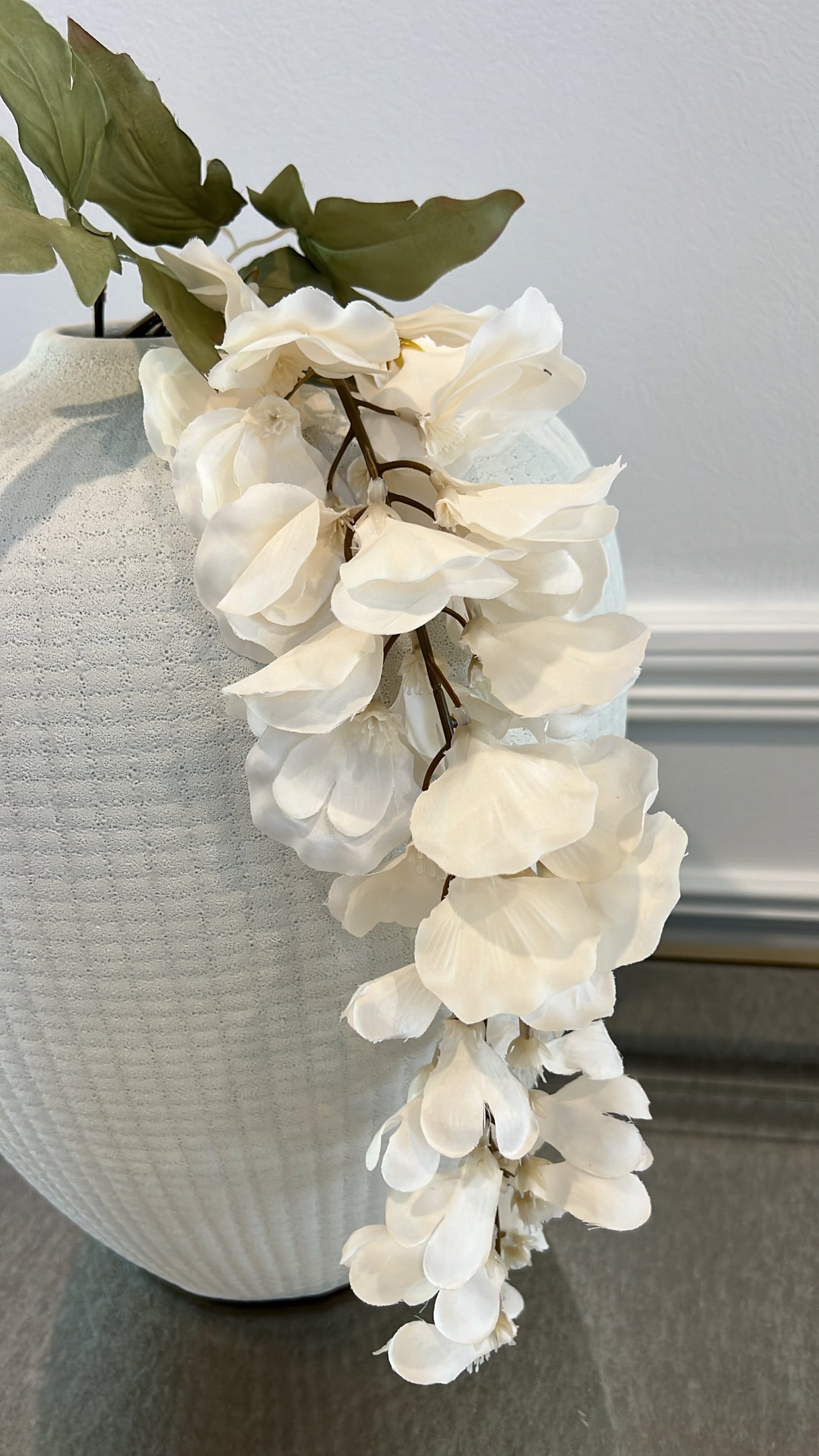 Wisteria artificial stem                                 Available in 3 colours - Luscious Homewares