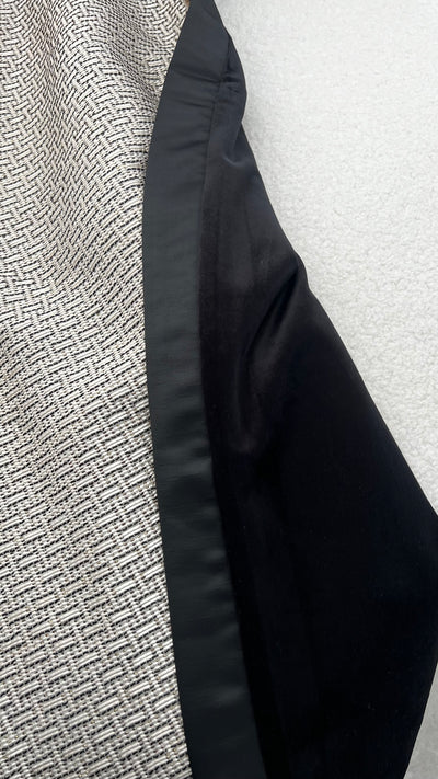 Zell black luxury throw 140x220cm - Luscious Homewares