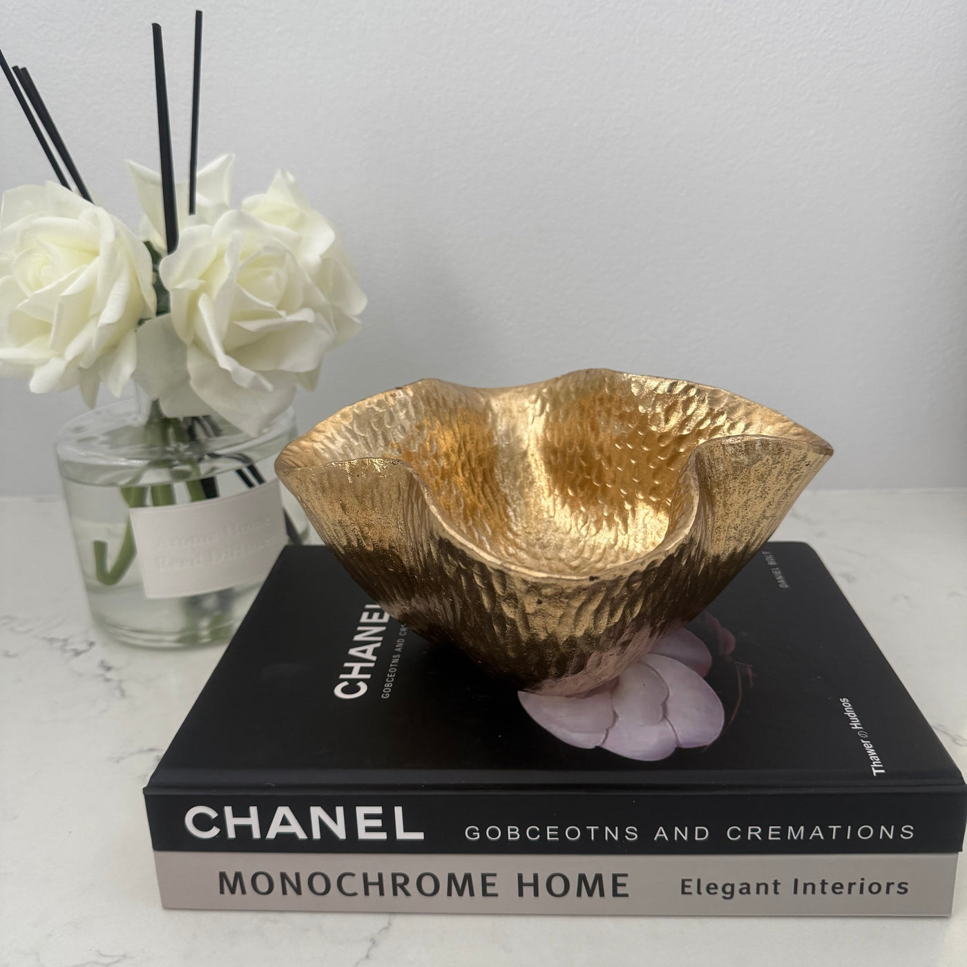 Clara Gold textured bowl - Luscious Homewares