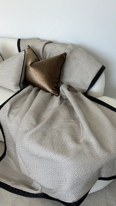 Zell black luxury throw 140x220cm - Luscious Homewares
