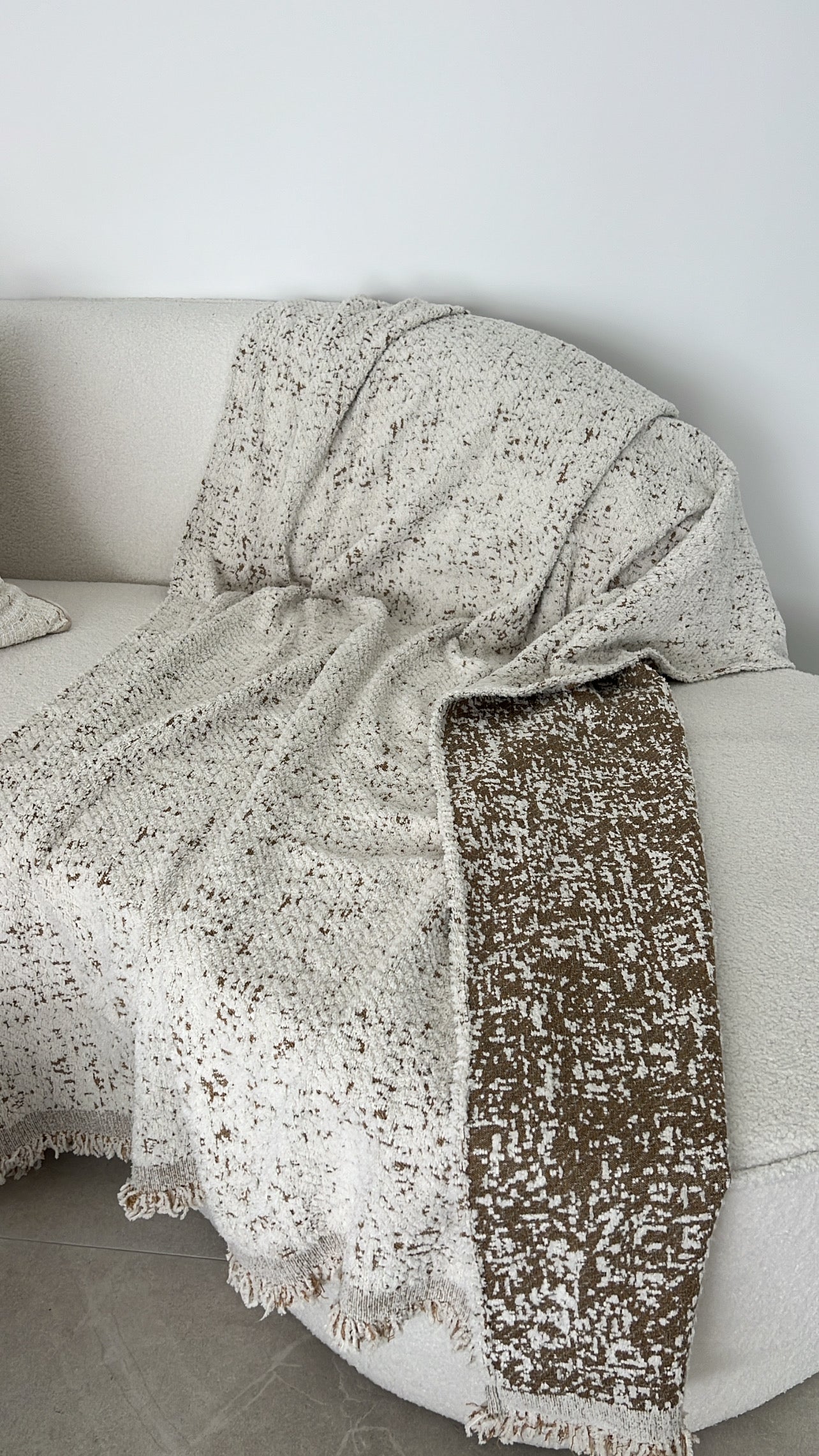Woven reversible Throw - Luscious Homewares