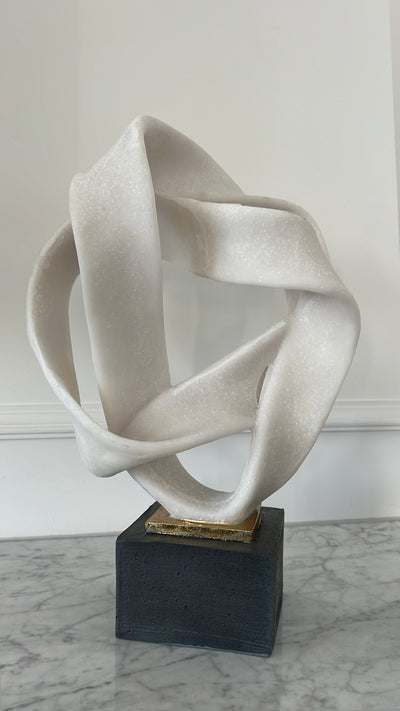 Intertwine resin Quartz sculpture stand - Luscious Homewares