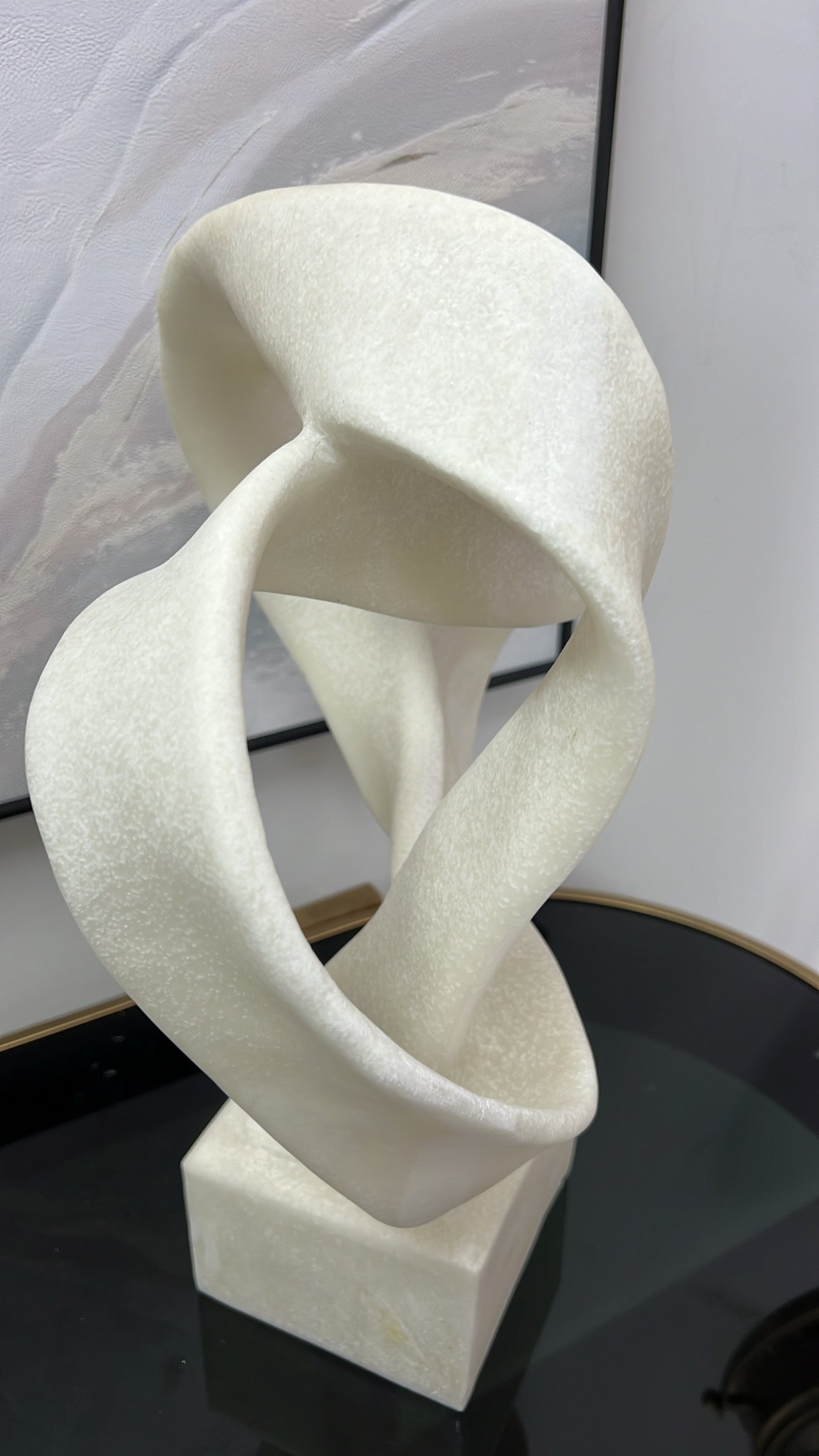 Intertwine resin Quartz sculpture stand - Luscious Homewares