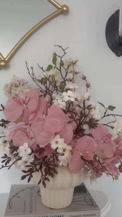 Dina flower Arrangement