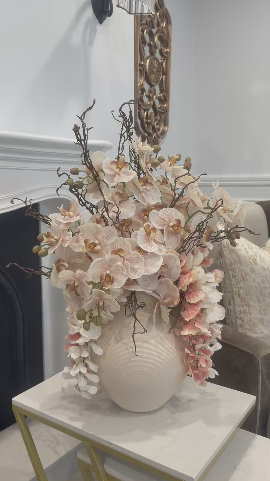 Selina blooms flower Arrangement